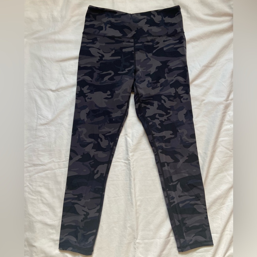 ZYIA Active Luxe Camo High Rise 7/8 Leggings Size 6-8